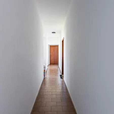 Casa Elena - Vicino Al Castello - By Host4u